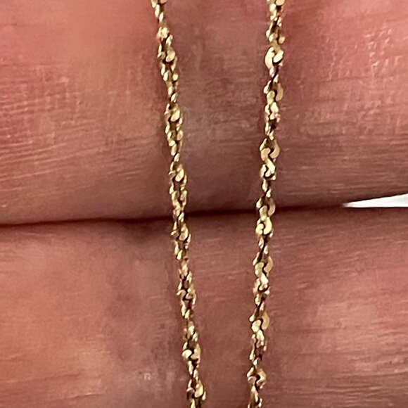 Beautiful 10Kt Gold Necklace 18" 2.23g Vintage - Picture 5 of 8